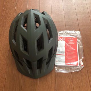 スペシャライズド(Specialized)のスペシャライズド　超美品　TACTIC3 ASIA MEDIUM 55〜59㌢(その他)