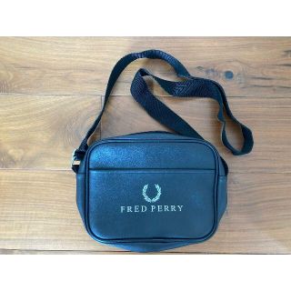 フレッドペリー(FRED PERRY)のフレッドペリーFRED　PERRY　ショルダーバッグ　男女兼用　ムック(ショルダーバッグ)