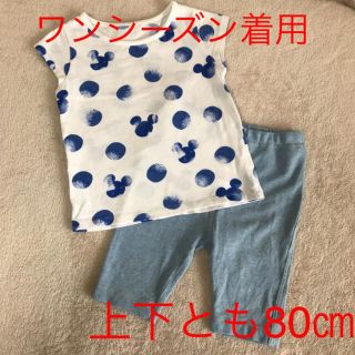 ユニクロ(UNIQLO)のユニクロ ミッキー Tシャツとレギンスパンツ　セット(Tシャツ/カットソー)