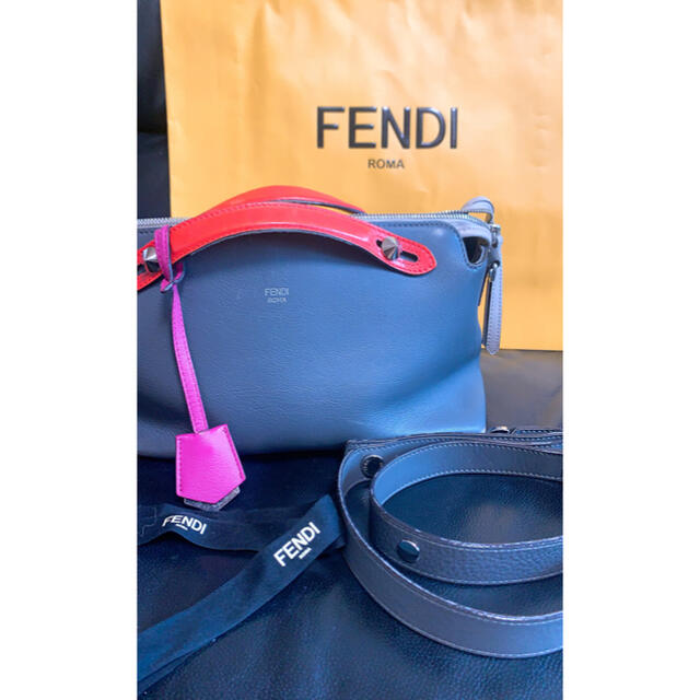 FENDI(フェンディ)のFENDI  レディースのバッグ(ハンドバッグ)の商品写真