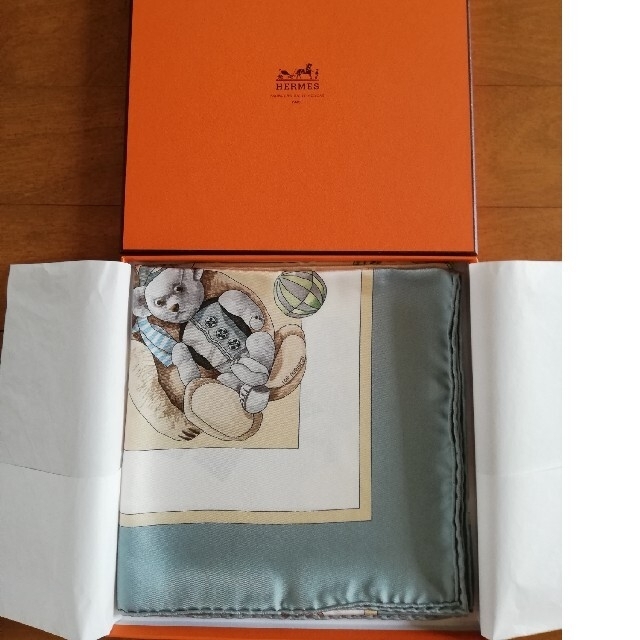 Hermes(エルメス)のエルメス　スカーフ　 カレ　大判90　心の友 レディースのファッション小物(バンダナ/スカーフ)の商品写真