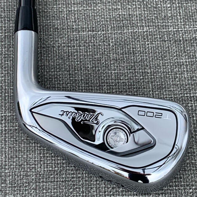 Titleist(タイトリスト)の【美品】タイトリスト Ｔ２００ 単品アイアン ５番 T-KUROKAGE 60 スポーツ/アウトドアのゴルフ(クラブ)の商品写真