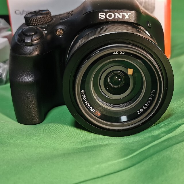 SONY DSC-HX400V 光学50倍ズームカールツァイスレンズF値