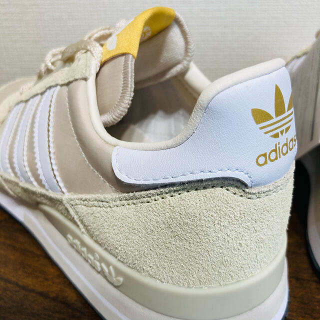 adidas(アディダス)の新品‼️adidas アディダス スニーカーレディース　zx500   22cm レディースの靴/シューズ(スニーカー)の商品写真