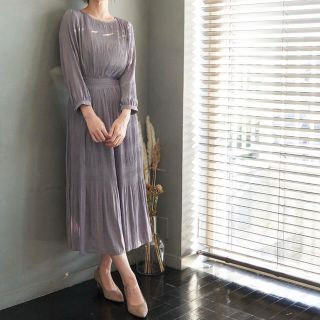 ロペピクニック(Rope' Picnic)のROPE' PICNIC　マジョリカプリーツサテンワンピース　結婚式　二次会(ひざ丈ワンピース)