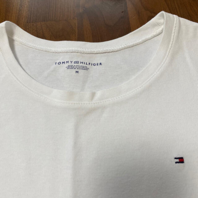 TOMMY(トミー)のtommy  tシャツ　M 早い者勝ち！ レディースのトップス(Tシャツ(半袖/袖なし))の商品写真