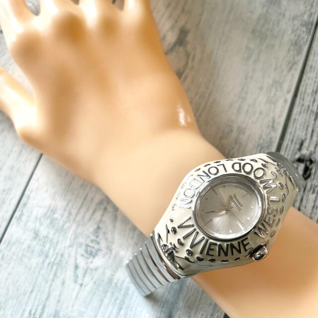 Vivienne Westwood - 【希少】ヴィヴィアン 腕時計 カレッジリング