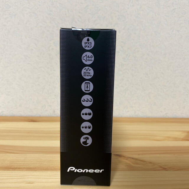 Pioneer(パイオニア)の新品未開封！ パイオニア 完全ワイヤレスイヤホン SE-E9TW グレー スマホ/家電/カメラのオーディオ機器(ヘッドフォン/イヤフォン)の商品写真