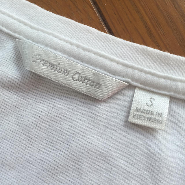 UNIQLO(ユニクロ)のホワイトTシャツ レディースのトップス(Tシャツ(半袖/袖なし))の商品写真