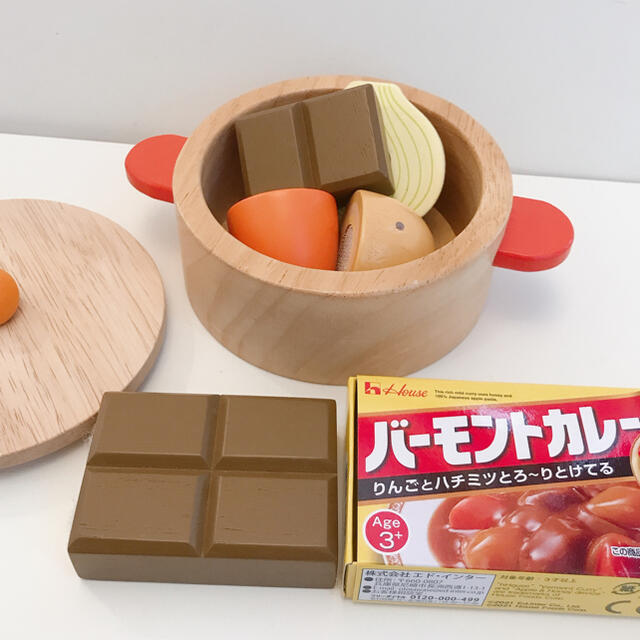 木のおままごと　ハウスバーモントカレー　木のおもちゃ キッズ/ベビー/マタニティのおもちゃ(その他)の商品写真