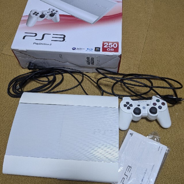 SONY(ソニー)のPlayStation3+トルネ エンタメ/ホビーのゲームソフト/ゲーム機本体(家庭用ゲーム機本体)の商品写真