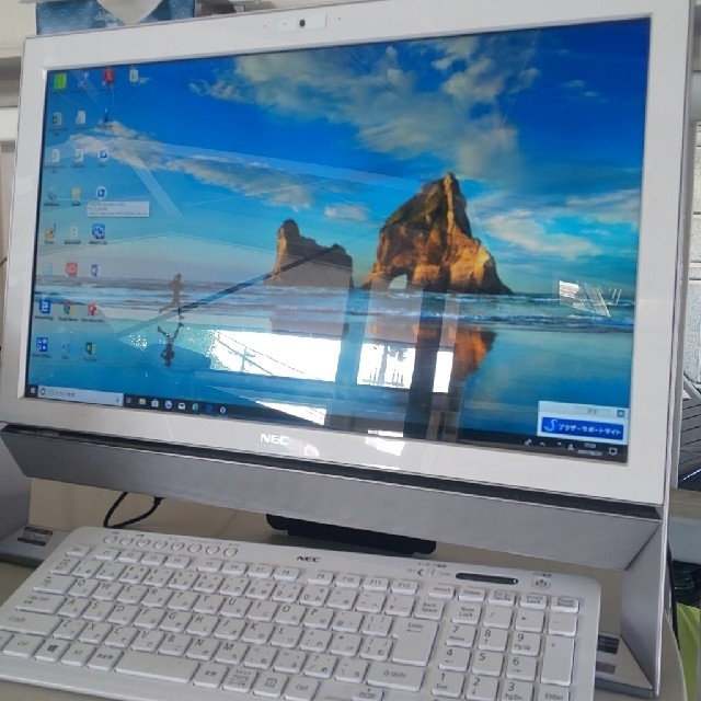 NEC   LAVIE デスクトップ 一体型パソコン PC DAGAW ホワイト 人気