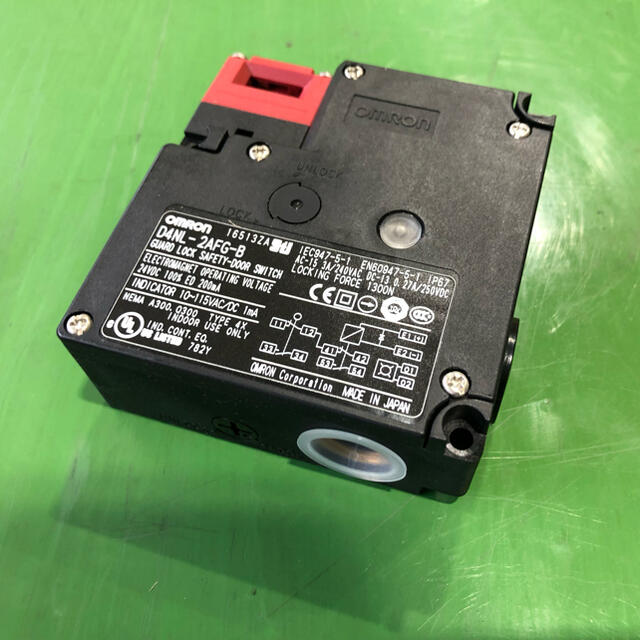 オムロンドアスイッチ D4NL-2AFG-B 6個セット未使用品 小型電磁ロック