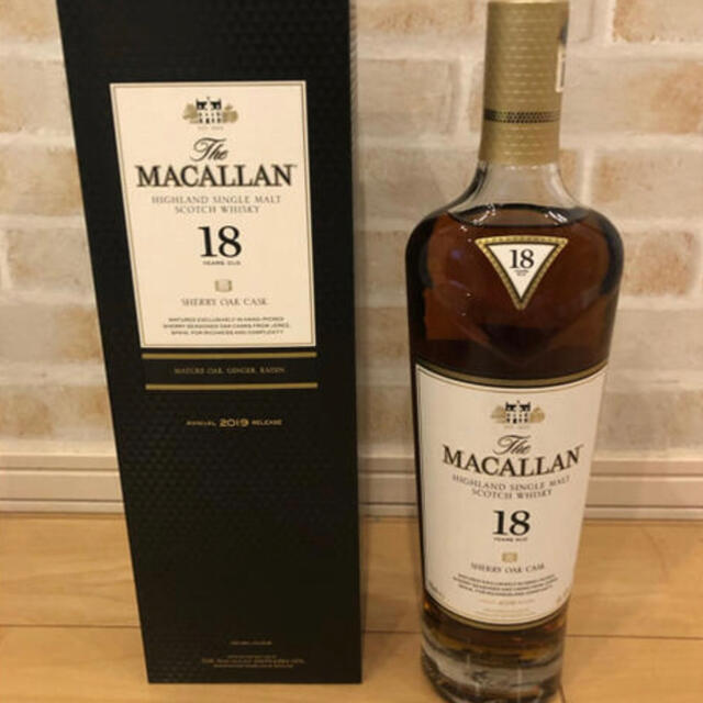 マッカラン　MACALLAN シェリーオーク　18年　国内正規　箱付　未開封ウイスキー