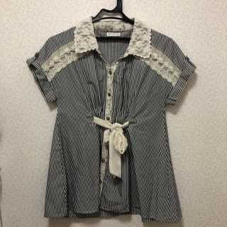 アクシーズファム(axes femme)の★週末セール★ アクシーズファム ストライプシャツ　半袖　チュニック(シャツ/ブラウス(半袖/袖なし))