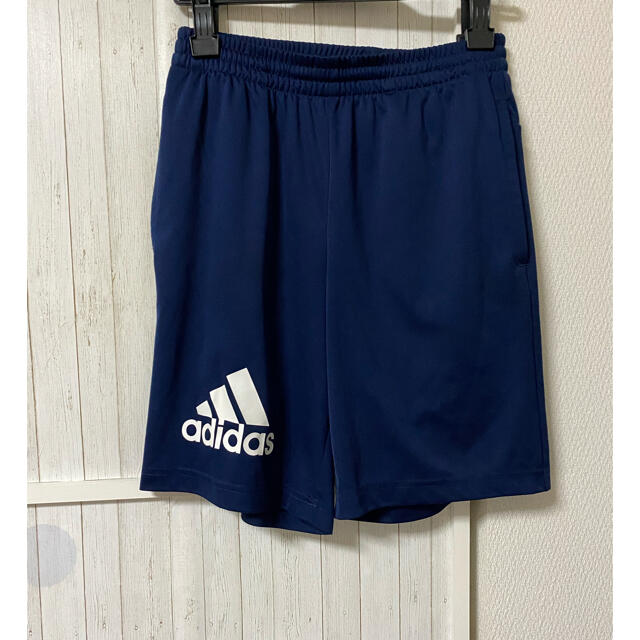 adidas(アディダス)のアディダスハーフパンツ160cm キッズ/ベビー/マタニティのキッズ服男の子用(90cm~)(パンツ/スパッツ)の商品写真