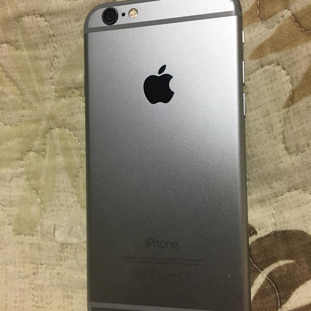 Apple auの通販 by ひで's shop｜アップルならラクマ - iPhone6 64GB 高評価好評
