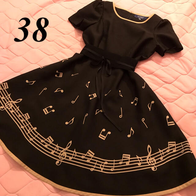 39SGRACYの美品❤︎M美品❤︎M'S GRACY ❤︎エムズグレイシー♫音符柄♪楽譜柄♪ワンピ 38