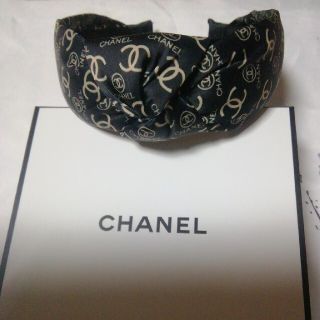 シャネル(CHANEL)のノベルティクロスカチューシャ シャネル(カチューシャ)