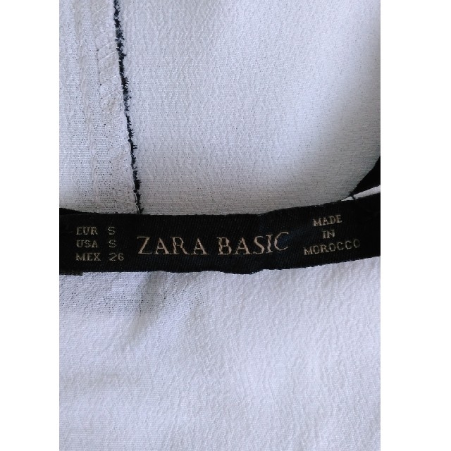 ZARA(ザラ)のザラ　ホワイト ブラウス レディースのトップス(シャツ/ブラウス(半袖/袖なし))の商品写真