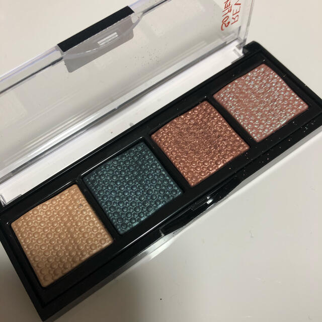 REVLON(レブロン)のレブロン  ソーフィアス　プリスマティック　パレット コスメ/美容のベースメイク/化粧品(アイシャドウ)の商品写真