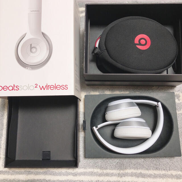 Beats by Dr Dre(ビーツバイドクタードレ)のbeats by dr.dre solo2 wireless スマホ/家電/カメラのオーディオ機器(ヘッドフォン/イヤフォン)の商品写真