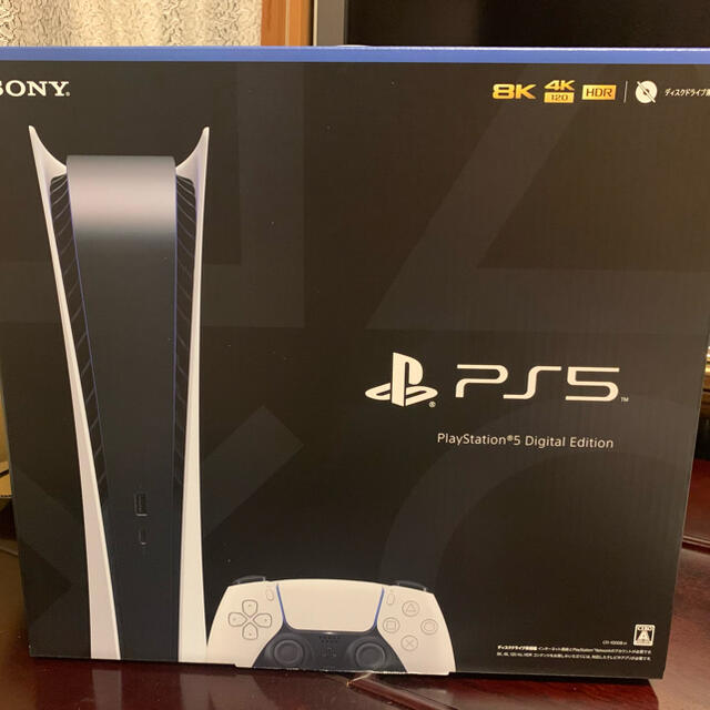 SONY(ソニー)のSONY PlayStation5 CFI-1000B01 エンタメ/ホビーのゲームソフト/ゲーム機本体(家庭用ゲーム機本体)の商品写真