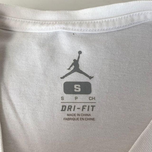 NIKE(ナイキ)のナイキ ジョーダン ウイングロゴ ドライフィット Tシャツ 白 S メンズのトップス(Tシャツ/カットソー(半袖/袖なし))の商品写真