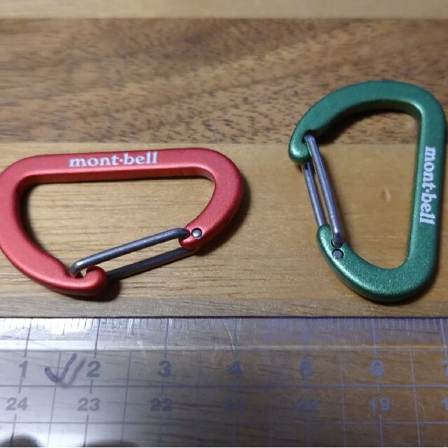 mont bell(モンベル)のmont-bell カラビナ2個セット モンベル スポーツ/アウトドアのアウトドア(登山用品)の商品写真