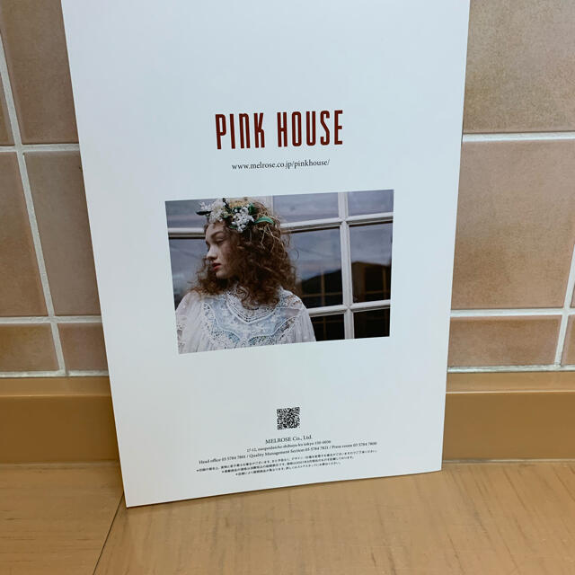 PINK HOUSE(ピンクハウス)の新品☆ ピンクハウスの2021年サマーカタログ エンタメ/ホビーの雑誌(ファッション)の商品写真