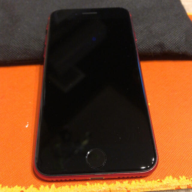 ショッピング安い iPhone SE2 レッド256G simフリー スマートフォン