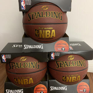 スポルディング(SPALDING)のバスケ　ボール　7号　SPALDING 3個セット　新品未使用(バスケットボール)