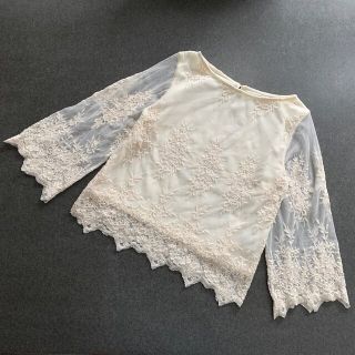 ミスティウーマン(mysty woman)の専用❣️美品＊レースカットソー＊オフホワイト＊ミスティウーマン (シャツ/ブラウス(長袖/七分))