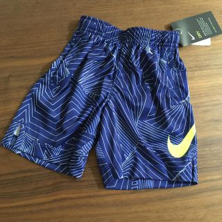 ナイキ(NIKE)の新品　NIKE ショートパンツ(パンツ/スパッツ)