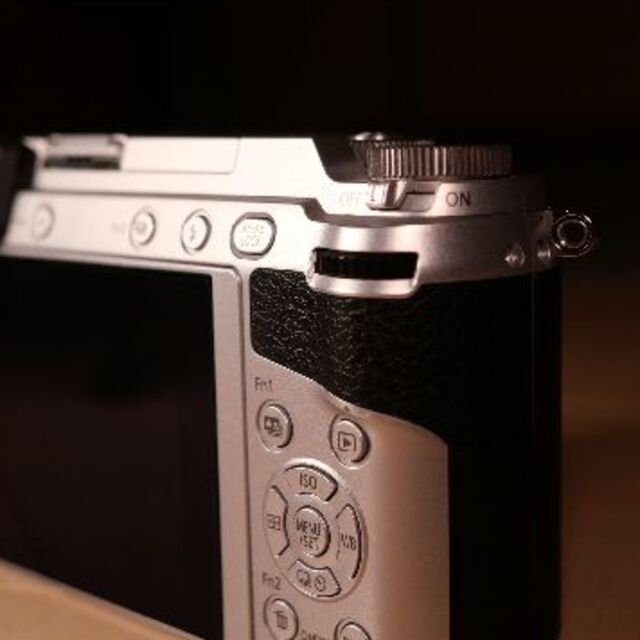 Panasonic(パナソニック)のLUMIX DMC-GX7MK2 / LEICA 15mm/F1.7 スマホ/家電/カメラのカメラ(ミラーレス一眼)の商品写真