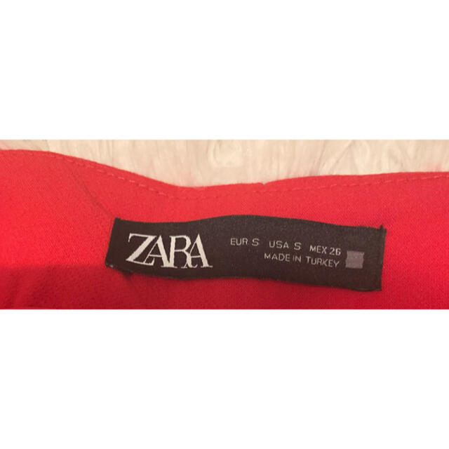 ZARA(ザラ)のZARA レッド　ワイドパンツ レディースのパンツ(その他)の商品写真