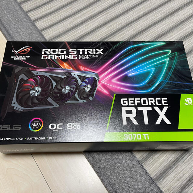 ASUS(エイスース)の新品·未使用·開封 ROG STRIX RTX3070TI O8G GAMING スマホ/家電/カメラのPC/タブレット(PCパーツ)の商品写真