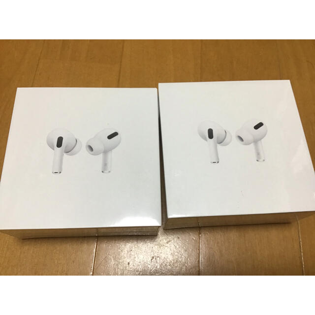 【2022A/W新作★送料無料】 Apple - 4台　新品未使用　未開封 pro pods air ヘッドフォン/イヤフォン