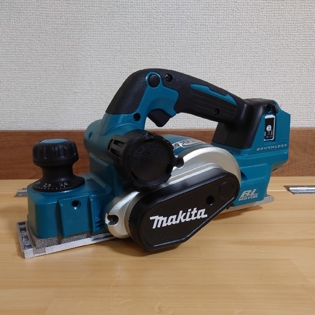 マキタ 18V 新品 無線連動 充電式カンナ KP181D | hartwellspremium.com