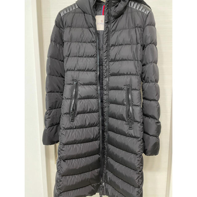 可愛いクリスマスツリーやギフトが! MONCLER - ダウン モンクレール