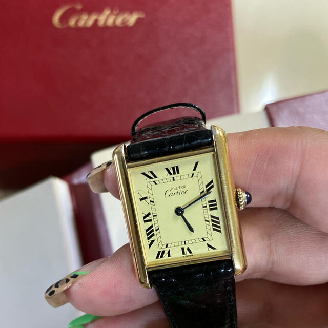 Cartier(カルティエ)の最終お値下げ！Cartier マストタンク ヴェルメイユ／OH済み　 レディースのファッション小物(腕時計)の商品写真