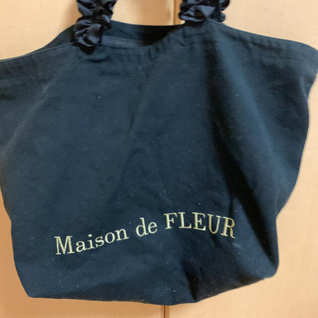 Maison de FLEUR(メゾンドフルール)のメゾンドフルール トートバッグL レディースのバッグ(トートバッグ)の商品写真