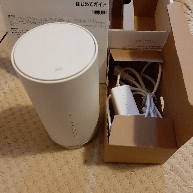 au(エーユー)のスピードWi-Fi HOME LO1s  週末お値下 スマホ/家電/カメラのスマホ/家電/カメラ その他(その他)の商品写真