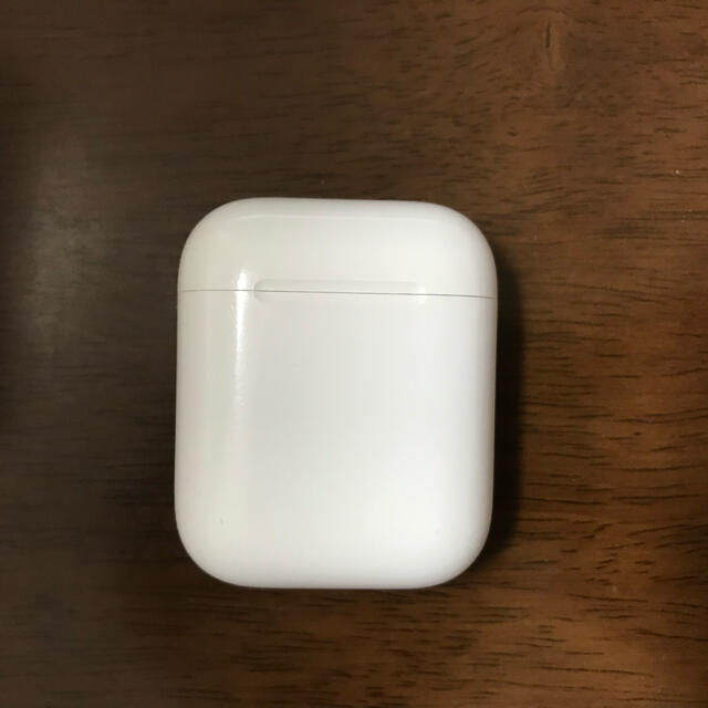 Apple(アップル)のAirPods 第一世代 スマホ/家電/カメラのオーディオ機器(ヘッドフォン/イヤフォン)の商品写真