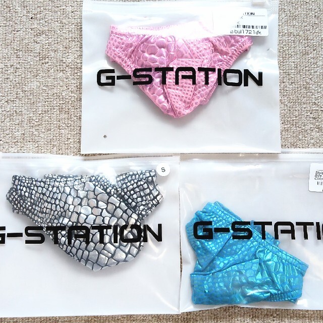 G-Stashionパイソン柄ローライズＴバックＳサイズ３枚セット メンズのアンダーウェア(その他)の商品写真