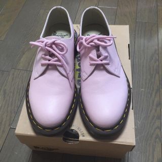 ドクターマーチン(Dr.Martens)の【レア】ドクターマーチン ピンク UK4(ローファー/革靴)