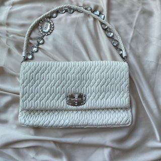 ミュウミュウ(miumiu)のmiu miu ナッパクリスタル(ショルダーバッグ)