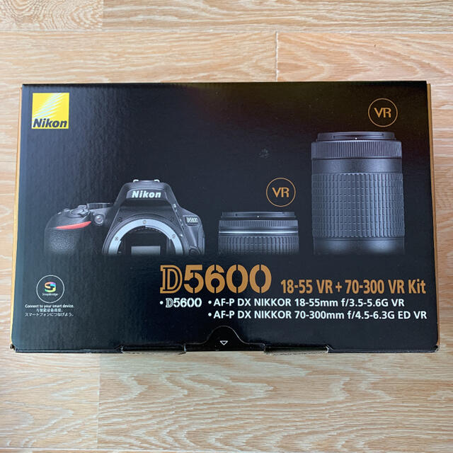 Nikon D5600 ダブルズームキット　ニコンデジタル一眼