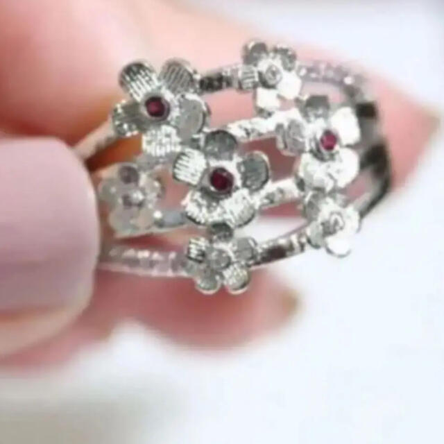 【PR035】高品質＊小花モチーフシルバーリング指輪大きいサイズczダイヤモンド レディースのアクセサリー(リング(指輪))の商品写真
