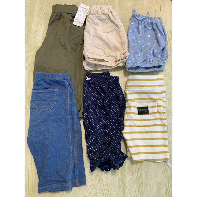 babyGAP(ベビーギャップ)の新品多数！女の子　90cm  19着まとめ売り♪ キッズ/ベビー/マタニティのキッズ服女の子用(90cm~)(Tシャツ/カットソー)の商品写真